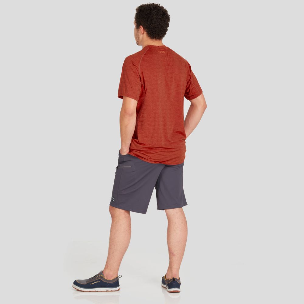 Featuring the Men's H2Core Silkweight Short-Sleeve Shirt men's sun wear, men's swim wear, men's thermal layering manufactured by NRS shown here from a fifth angle.