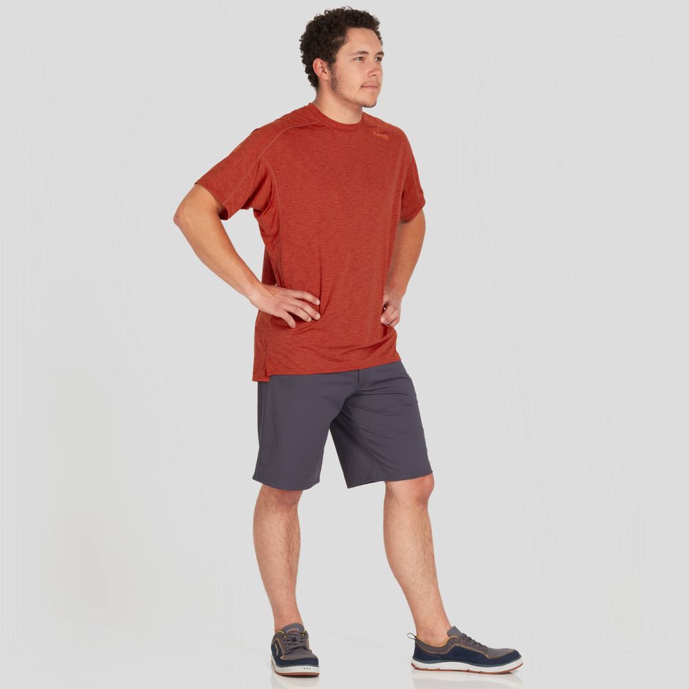 Featuring the Men's H2Core Silkweight Short-Sleeve Shirt men's sun wear, men's swim wear, men's thermal layering manufactured by NRS shown here from a fourth angle.