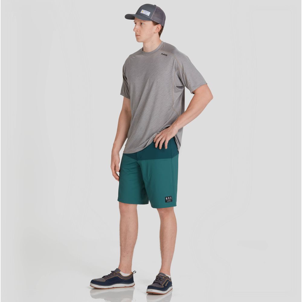 Featuring the Men's H2Core Silkweight Short-Sleeve Shirtmanufactured by NRS shown here from one angle.