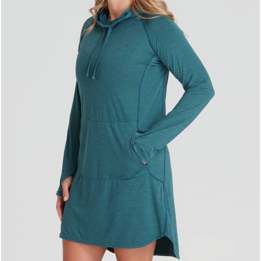 Featuring the Women's H2Core Silkweight Dress women's sun wear, women's swim wear, women's thermal layering manufactured by NRS shown here from a twelfth angle.
