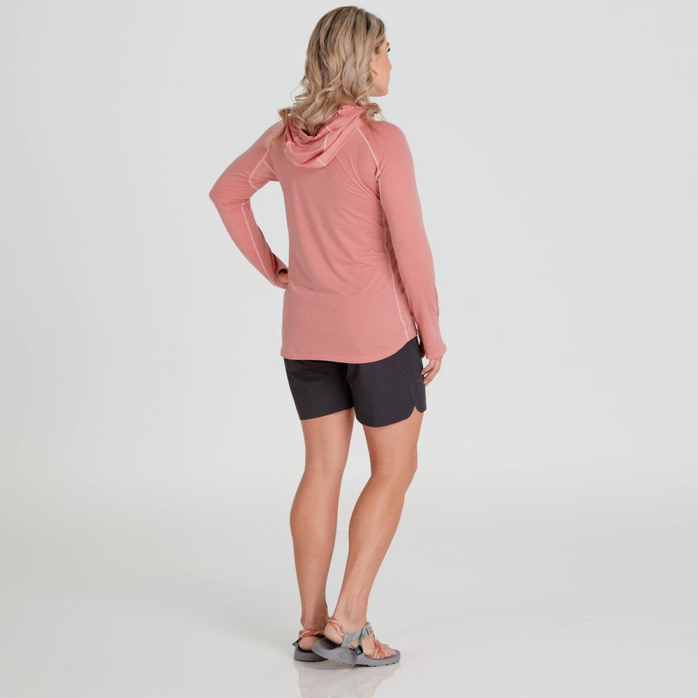 Featuring the H2Core Silkweight Hoodie - W's women's sun wear, women's swim wear, women's thermal layering manufactured by NRS shown here from a seventeenth angle.