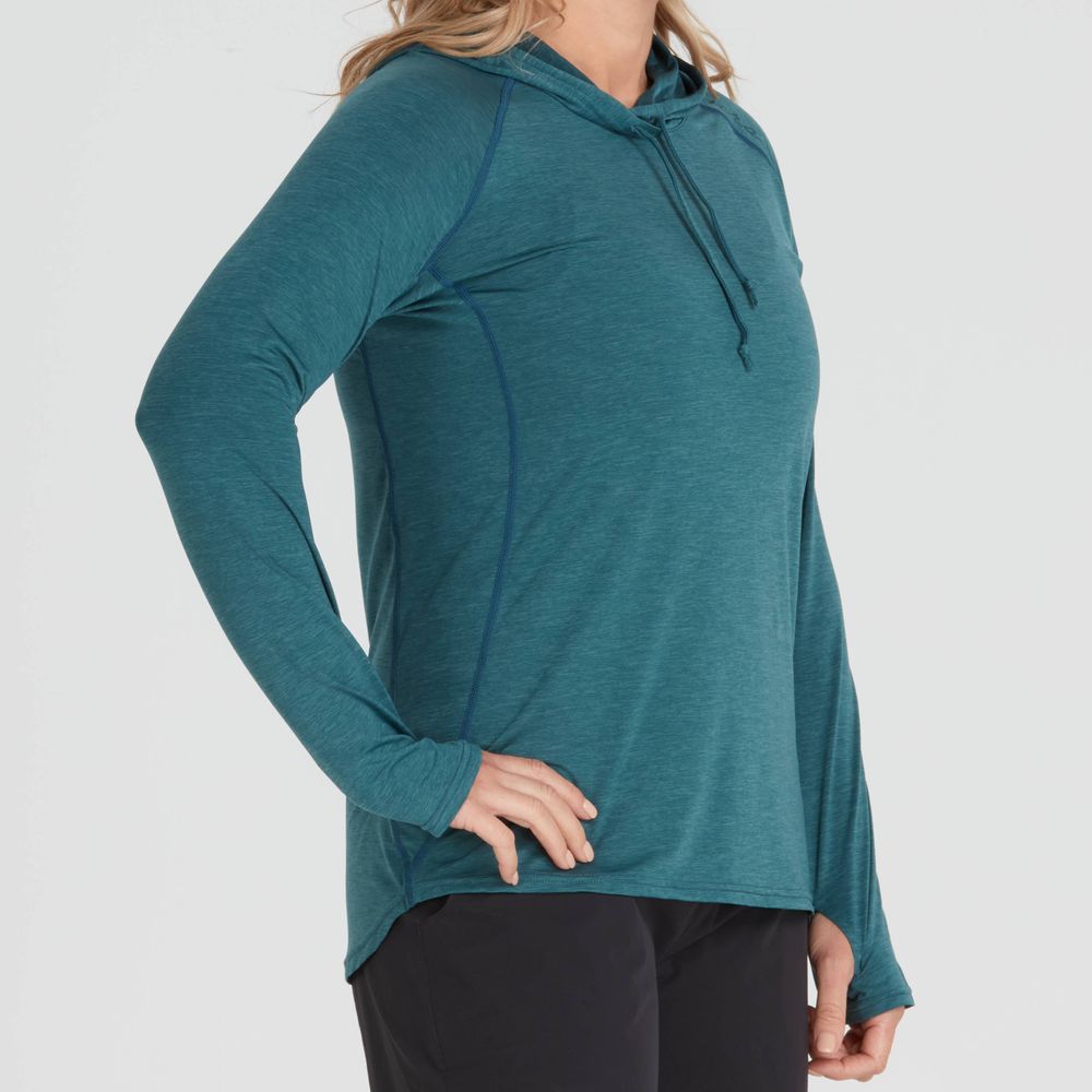 Featuring the H2Core Silkweight Hoodie - W's women's sun wear, women's swim wear, women's thermal layering manufactured by NRS shown here from a twelfth angle.