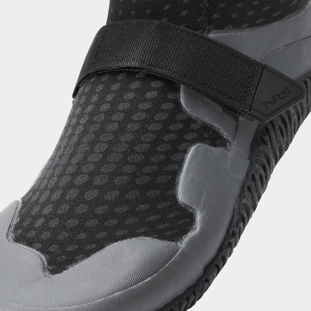 Featuring the Paddle WetShoe men's footwear manufactured by NRS shown here from an eighth angle.