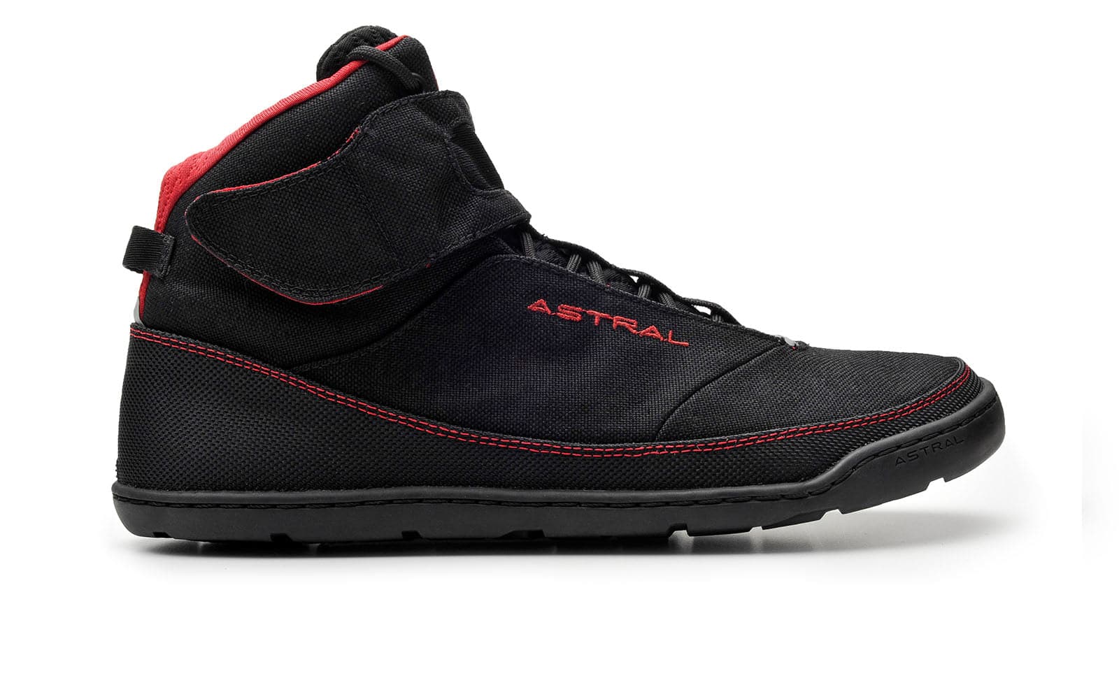 Featuring the Hiyak men's footwear, water shoe, women's footwear manufactured by Astral shown here from one angle.