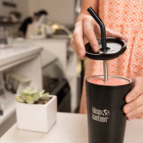 Featuring the Straw Lid camp, camp cup, gift for kayaker, gift for paddle boader, gift for rafter, gifts for her, gifts for him, gifts under $25, kitchen manufactured by Klean Kanteen shown here from a second angle.